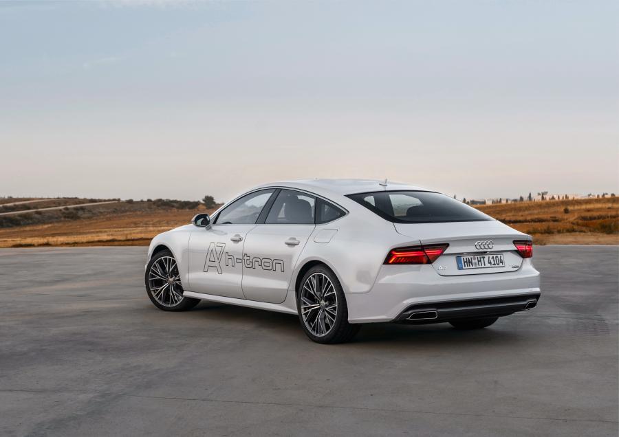  Audi A7 Sportback h-tron Quattro Concept 2014 года  (фото 11 из 34)